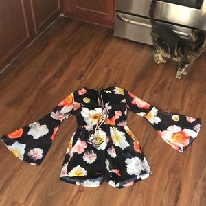 Floral bell sleeve romper